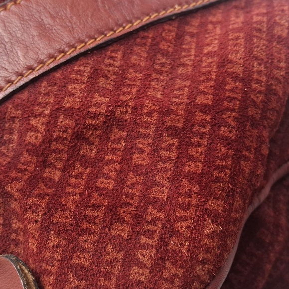 Bally Elegant Burgundy Leather Bag - Picture 2 of 13